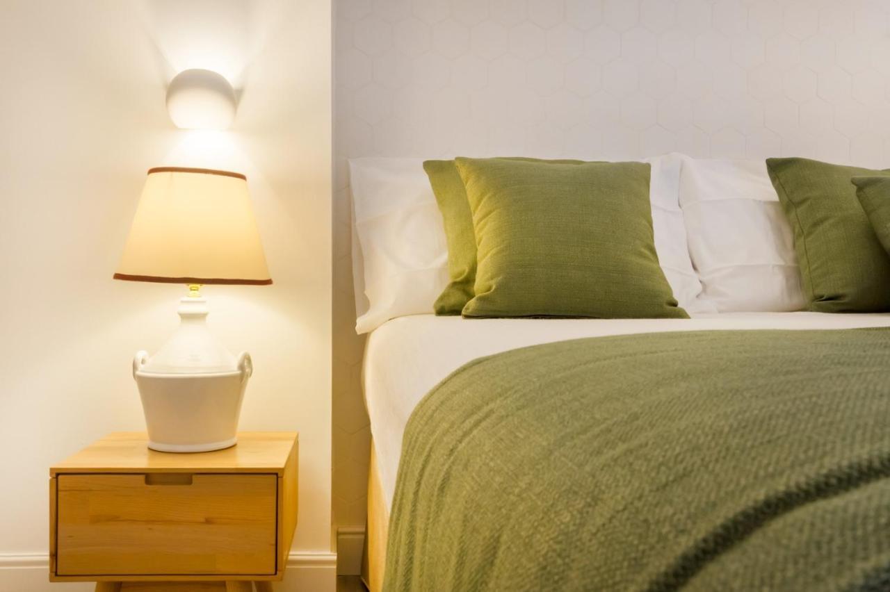 Reluxe Private Wellness Bed & Breakfast เลชเช ภายนอก รูปภาพ
