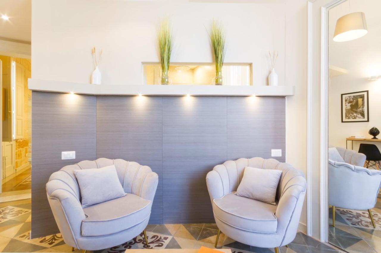Reluxe Private Wellness Bed & Breakfast เลชเช ภายนอก รูปภาพ