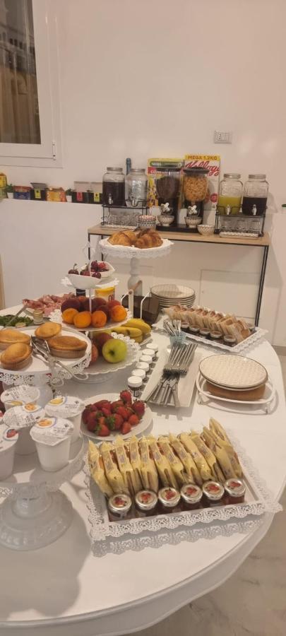 Reluxe Private Wellness Bed & Breakfast เลชเช ภายนอก รูปภาพ