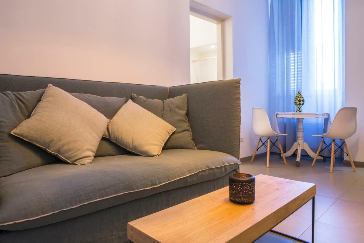 Reluxe Private Wellness Bed & Breakfast เลชเช ภายนอก รูปภาพ