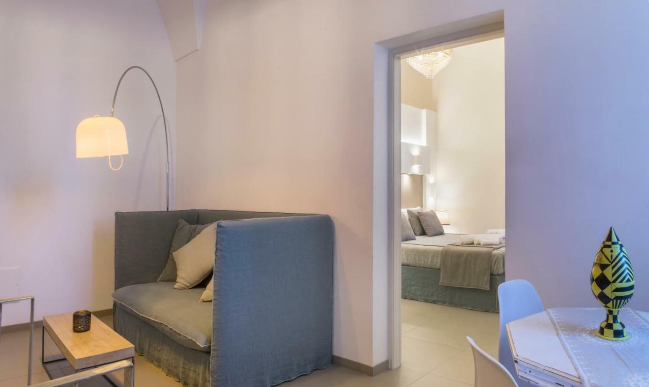 Reluxe Private Wellness Bed & Breakfast เลชเช ภายนอก รูปภาพ